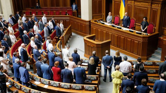 Ukrajinský parlament odhlasoval zrušenie imunity poslancov