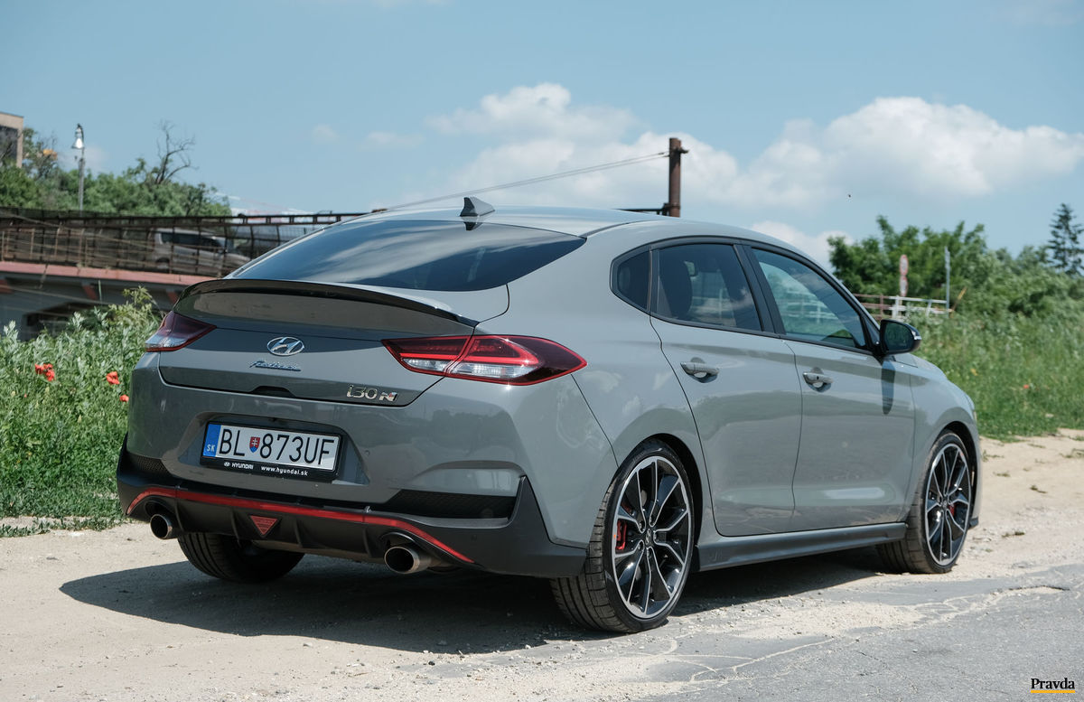 Základná cena Hyundaiu i30 N Fastback je 28 490...