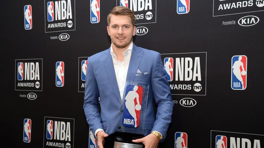100. Luka Dončič (Slovinsko, basketbal).