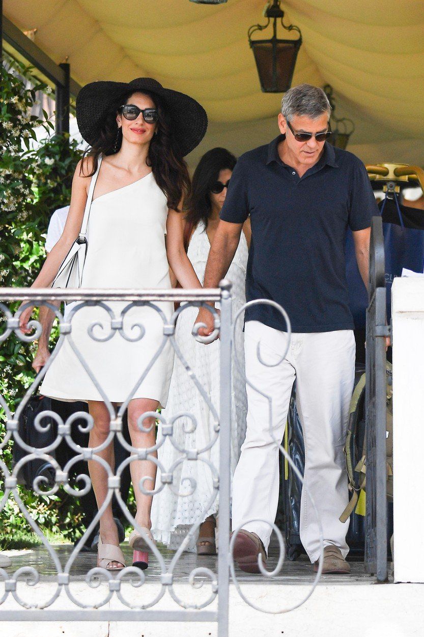 George Clooney a Amal Clooney v Benátkach.