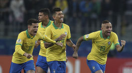 Brazílčanov spasil Jesus. Po dvanástich rokoch sú v semifinále