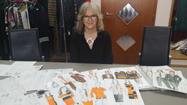 Obliekajú štýlové Slovenky, väzenskú stráž aj vojakov