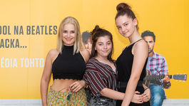 Romantika s Beatles zlákala Müllerovú aj Dubasovú. Vačková odhalila bruško!