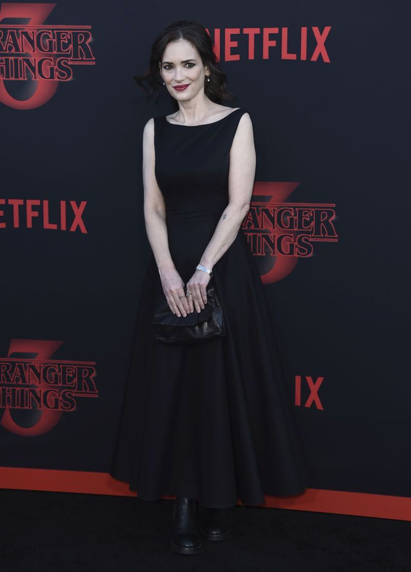 Winona Ryder na premiére tretej série seriálu...