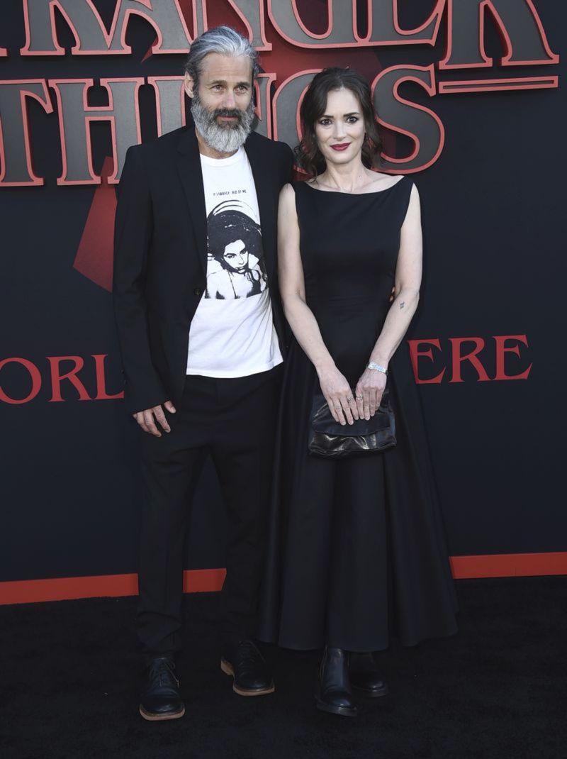 Winona Ryder a Scott Mackinlay Hahn na premiére...