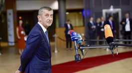 Babiš sa v Lánoch pokúsi o kompromis, konflikt so Zemanom nechce 