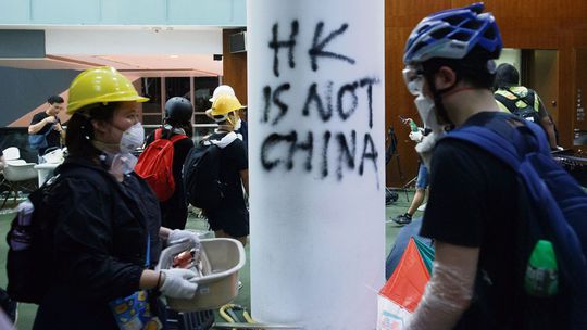 Protesty v Hongkongu. Čína sa hnevá
