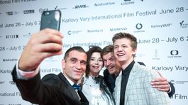 Karlove Vary žili Škopovým filmom Nech je svetlo