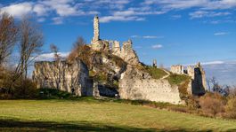 VIDEO: Prečo má Korlátsky hrad ďalších 12 mien? Čo vidieť z rozhľadne Rozbehy?