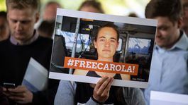 Kapitánku lode Sea-Watch 3 previezli pre vyhrážky na utajené miesto