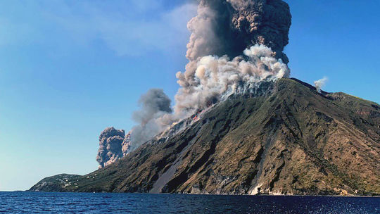 Po 40 rokoch sa prebúdza sopka La Cumbre Vieja na kanárskom ostrove La Palma