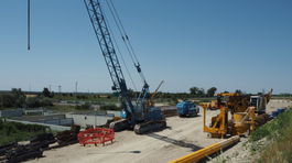 Obchvat Bratislavy vytvoril prekážku na hranici s Maďarskom