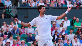 Srbi: Djokovič dal facku všetkým svojim fanúšikom