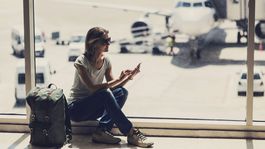 Viete, na čo máte nárok, keď má vaše lietadlo meškanie?