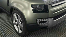 Land Rover Defender: Nový off-road z Nitry unikol na Instagrame!