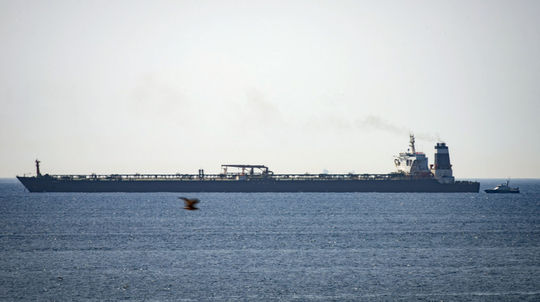 Irán žiada Britániu, aby okamžite prepustila tanker, inak podnikne kroky