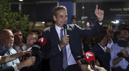 Tsipras Grékov sklamal. Uspokojí ich nová vláda?