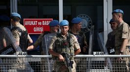 Pri útoku ozbrojencov zahynuli dvaja tureckí vojaci