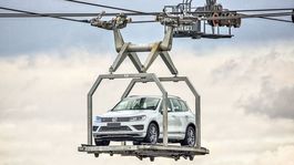 Hrozí Slovensku kríza automobiliek? 'Kontrolky' vraj už blikajú