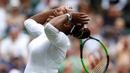 Považuje sa za obeť sexizmu. Williamsová navštevovala terapie 