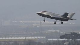 KĽDR varovala pred vojenskou odpoveďou na nasadenie stíhačiek Soulom