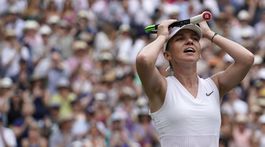 Serena sfúkla Strýcovú. V ceste za vyrovnaním rekordu jej bude stáť Halepová