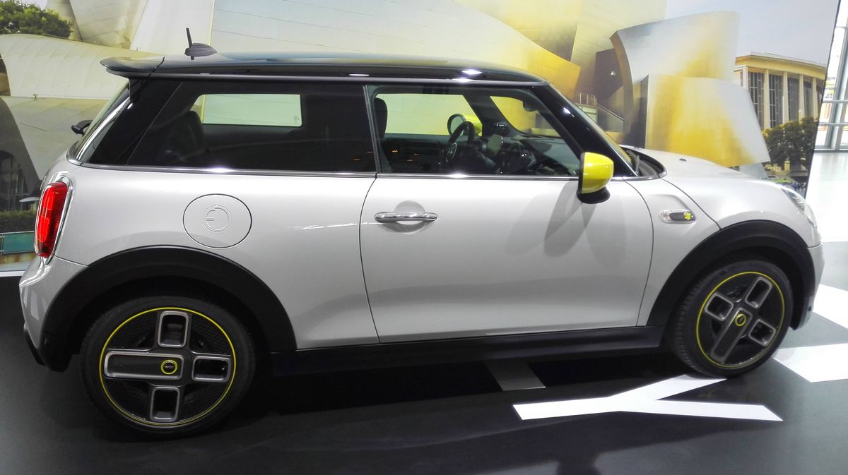 Ikonický hatchback poháňa elektromotor s...