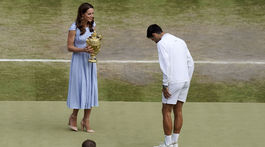 Proti číslam, fyzike i fanúšikom. Djokovičov charakter vyčnieva nad všetkým