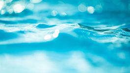 Sibírsky Karibik? Mladí Rusi sa fotia v tyrkysovom toxickom jazere