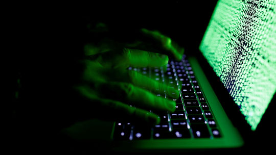 Na Ukrajine zadržali hľadaného hackera stíhaného v USA