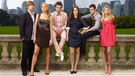 Dlho sa o tom špekulovalo, teraz je to realita. Tento intrigánsky seriál sa vráti!