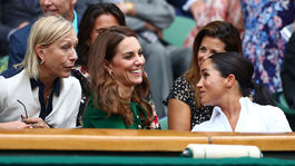 Halepová končila zápas, Djokovič iba set. Nepáči sa to už ani Navrátilovej