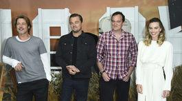 Zľava: Herci Brad Pitt, Leonardo DiCaprio, režisér Quentin Tarantino a herečka Margot Robbie na predstavení filmu Vtedy v Hollywoode.