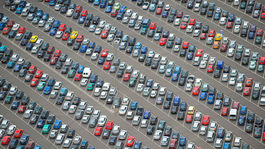 ACEA: Predaj áut v Európe stále slabne. Darí sa len Dacii, Citroënu a Seatu