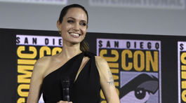 Žiari šťastím?! Angelina Jolie ovládla Comic-Con, dlho nevyzerala lepšie