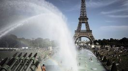 Západná Európa sa zmietala v ďalšej vlne rekordných horúčav