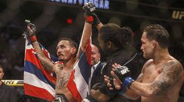 Holloway obhájil opasok v pérovej váhe UFC: Som stále tu