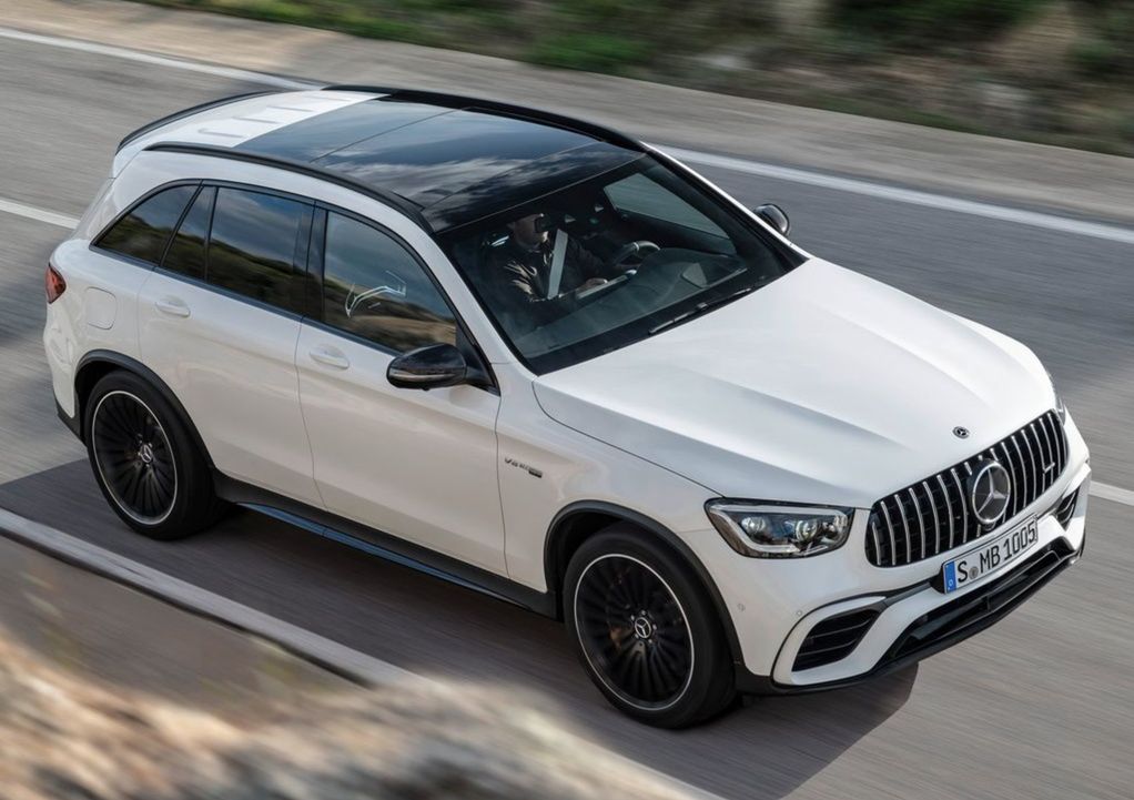 Mercedes-Benz GLC. Na fotke je exkluzívna a...