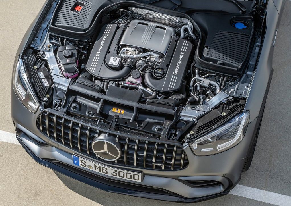 Mercedes-AMG GLC 63 má pod kapotou štvorlitrový...