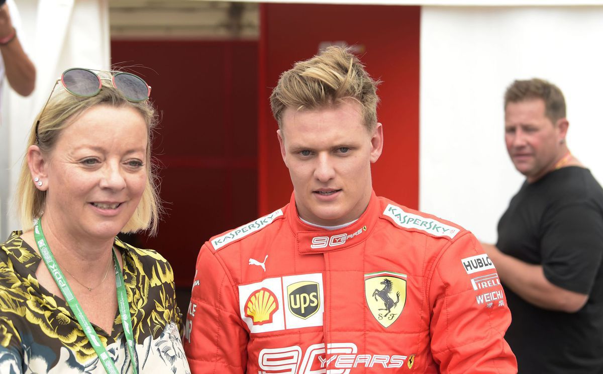 Mick Schumacher s dlhoročnou manažérkou jeho...