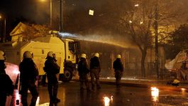 Polícia v Solúne zatkla po sérii násilností 61 migrantov