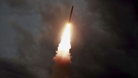 Rusko otestovalo medzikontinentálnu balistickú strelu Topoľ