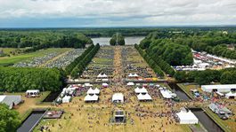 Rekord: V La Ferté-Vidame sa stretlo viac ako 4 200 historických Citroënov!