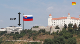 Dankov stožiar pred parlamentom bude monumentálny. Pozrite si zábery z výstavby