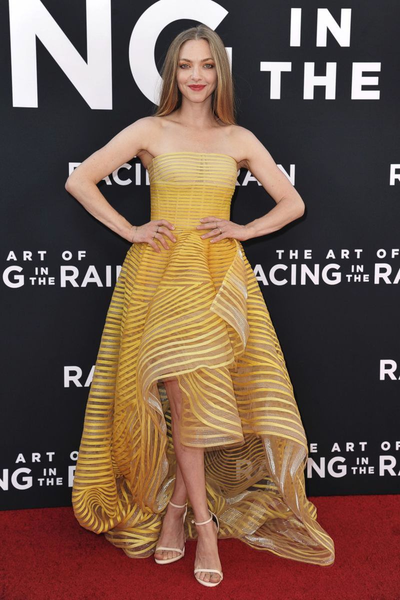 Amanda Seyfried prichádza na premiéru filmu...