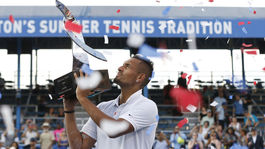 Keď sa mu chce, je nezastaviteľný. Kyrgiosa opäť ovládali fanúšikovia