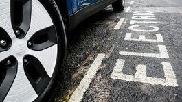 Elektromobily ničia cesty. Tvrdia Holanďania