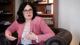 Lubyová riadi školstvo systémom pokus – omyl, tvrdí SaS