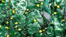 Slovenskí obchodníci odmietajú zálohovanie PET fliaš, sú za zlepšovanie separovaného zberu