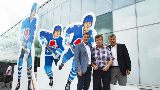 Priateľku nechal v Bratislave, od zlosti zničila jeho fotografie. Šťastní pomohli Kanaďonovi i Čechovi, ich brata sekírovala ŠtB